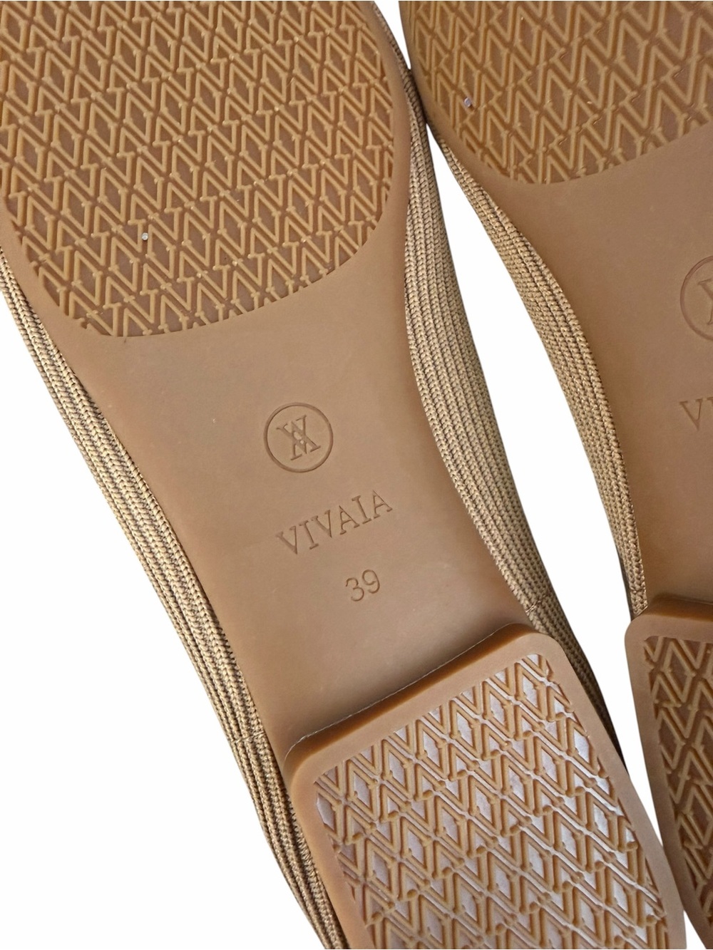 VIVAIA Margot 2.0 Square-Toe Flats Tan Sz 39 8US - Picture 8 of 8
